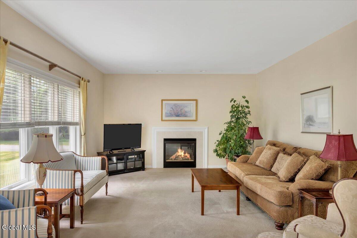 31 Ivywood Drive Selkirk NY 12158
