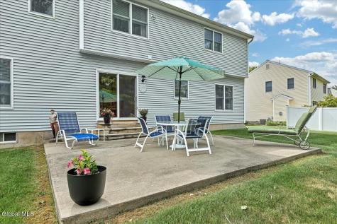 31 Ivywood Drive Selkirk NY 12158