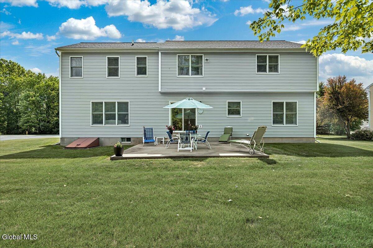31 Ivywood Drive Selkirk NY 12158
