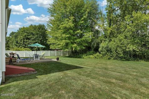 31 Ivywood Drive Selkirk NY 12158