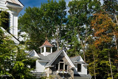 4 Saratoga Farm Road Malta NY 12020