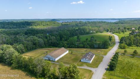 4 Saratoga Farm Road Malta NY 12020