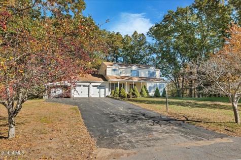 20 Oxford Drive Saratoga Springs NY 12866