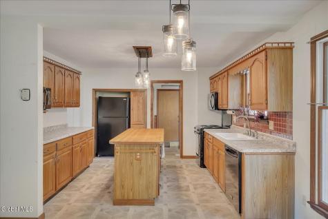 20 Oxford Drive Saratoga Springs NY 12866