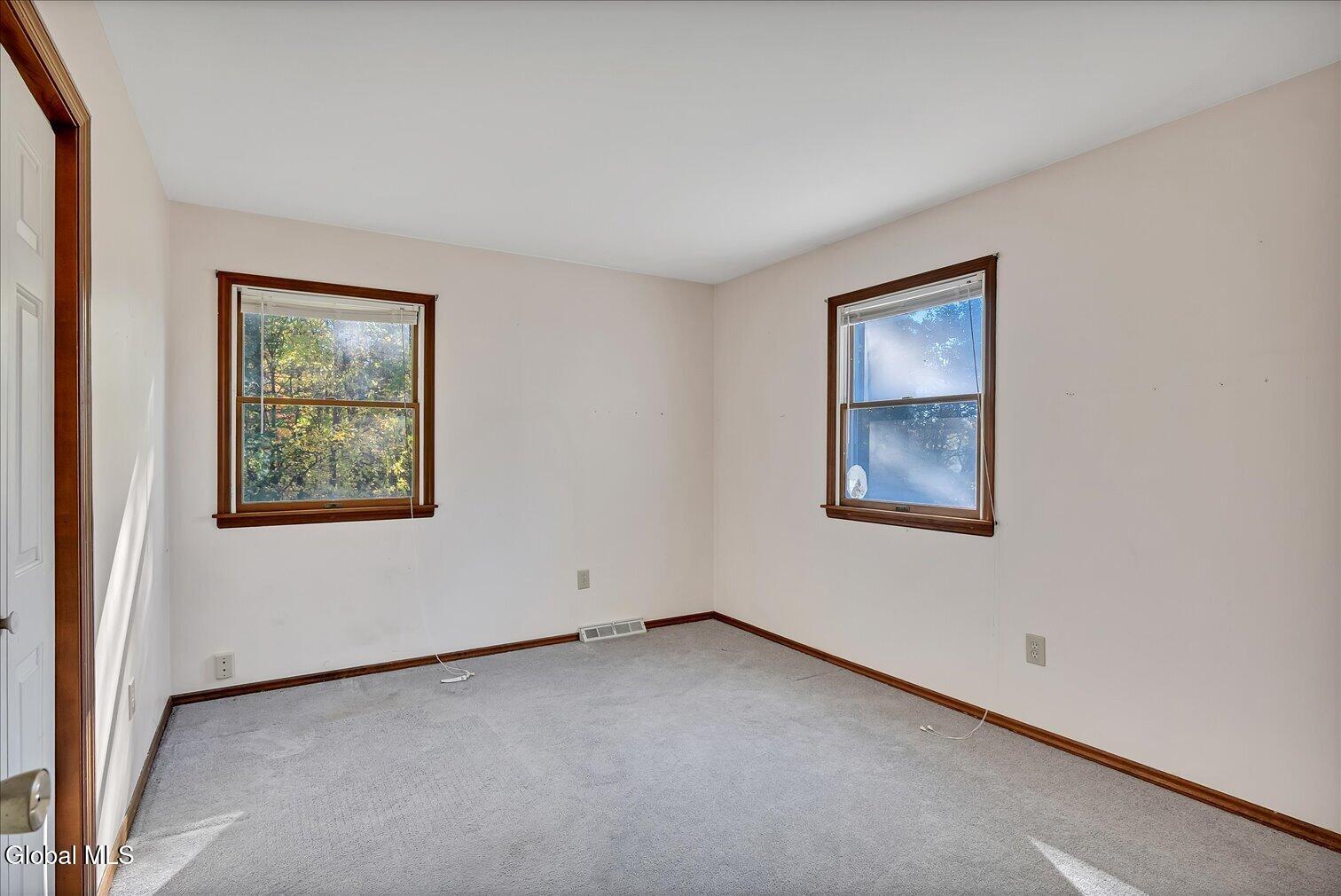 20 Oxford Drive Saratoga Springs NY 12866