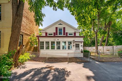 522 1st Avenue Troy NY 12182