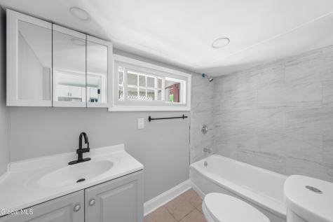522 1st Avenue Troy NY 12182