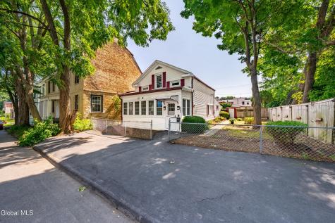 522 1st Avenue Troy NY 12182