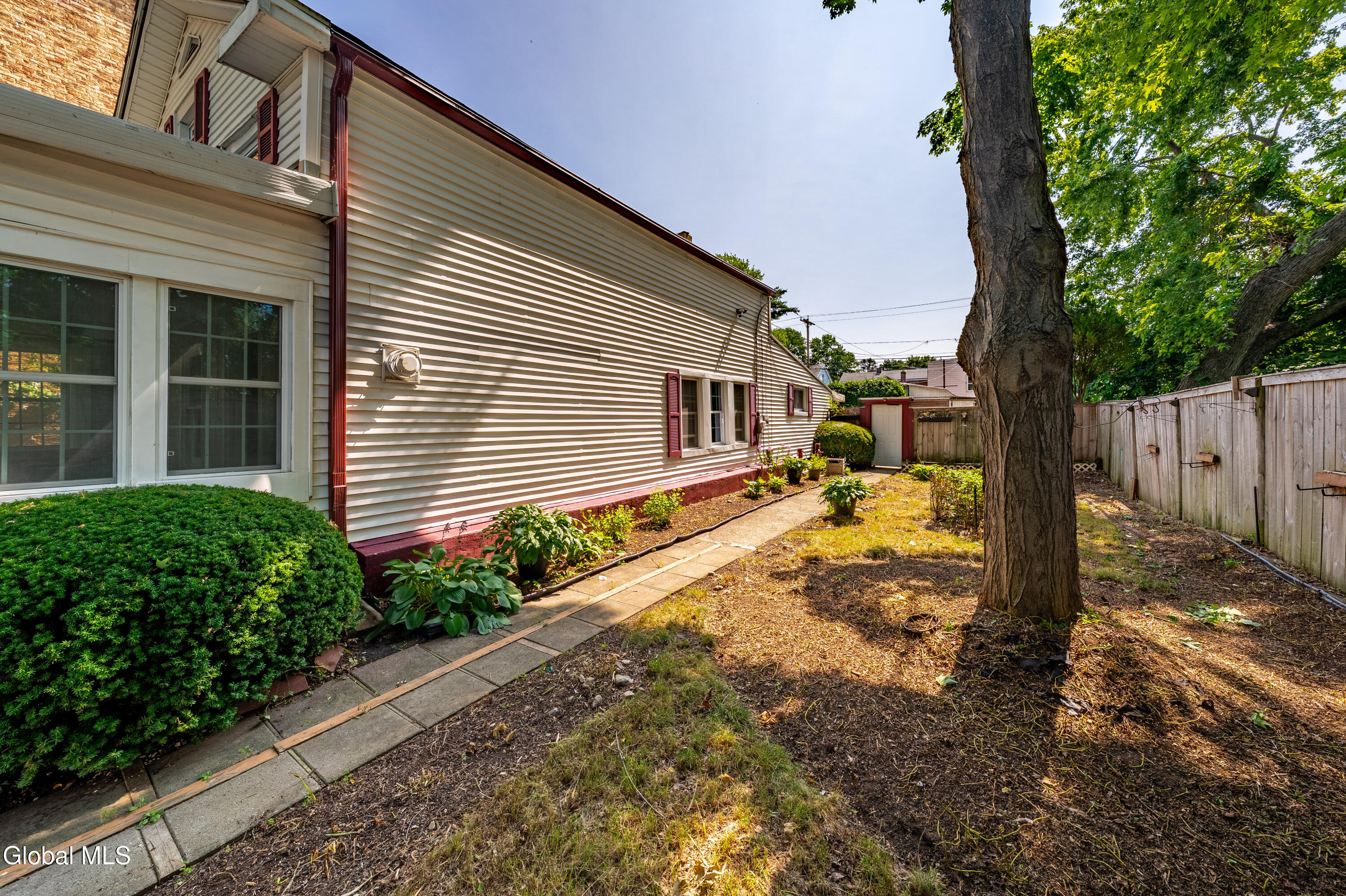 522 1st Avenue Troy NY 12182
