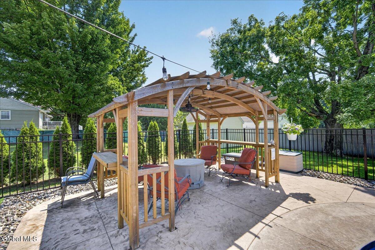 14 Cardin Drive Halfmoon NY 12065