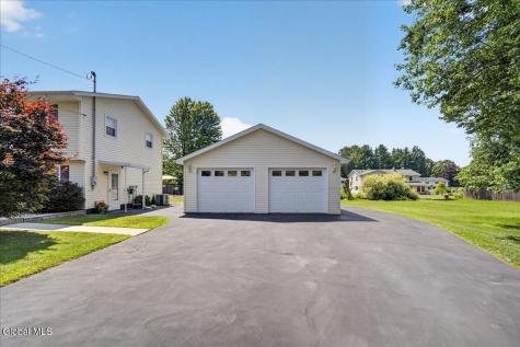 14 Cardin Drive Halfmoon NY 12065