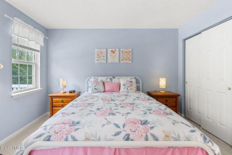 37 Wicken Square Albany NY 12205