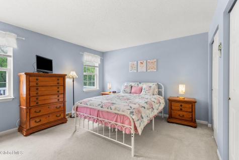 37 Wicken Square Albany NY 12205