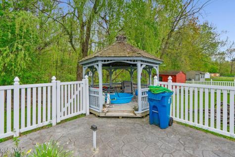 37 Wicken Square Albany NY 12205