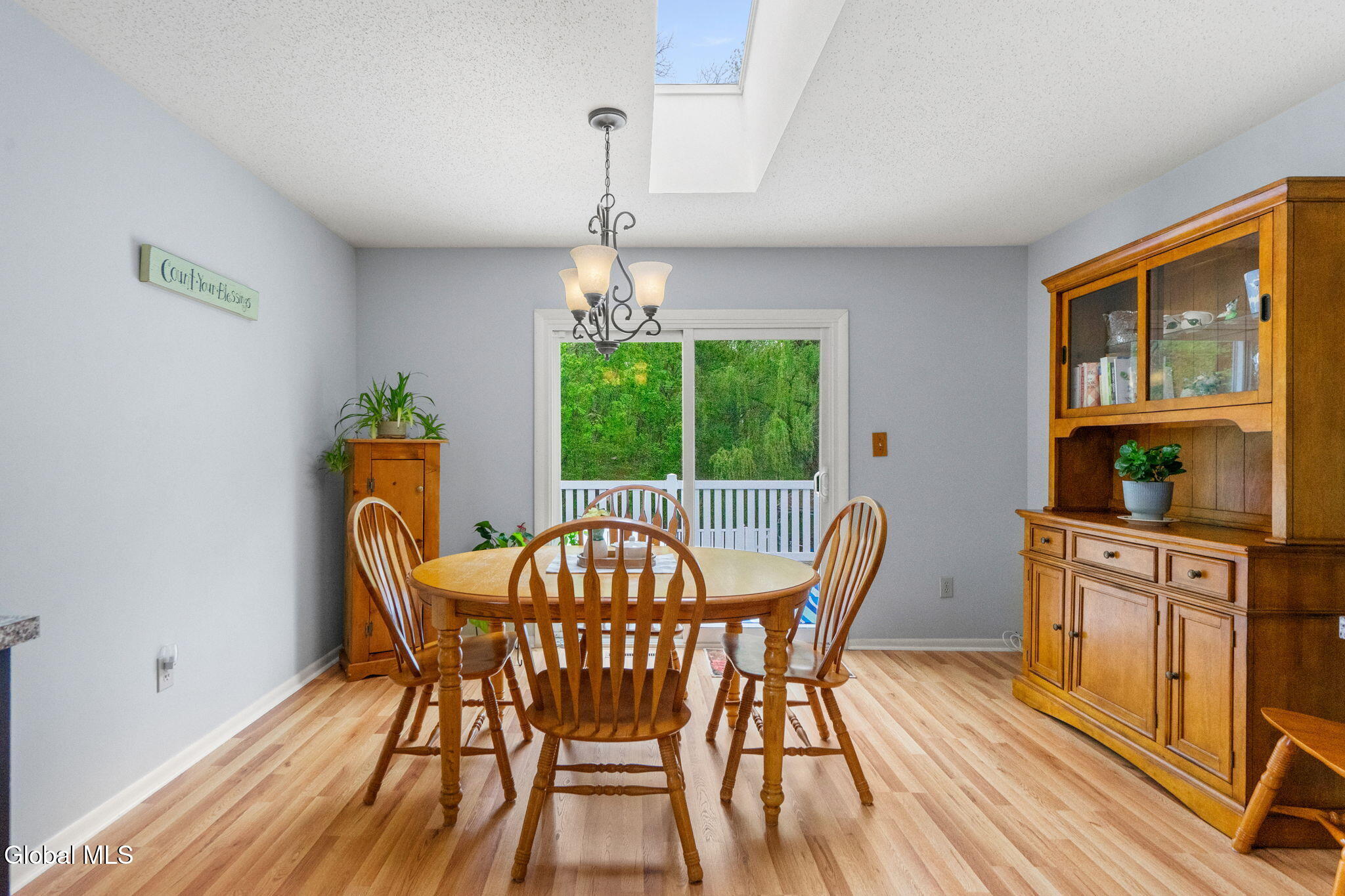 37 Wicken Square Albany NY 12205