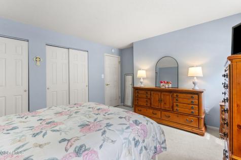 37 Wicken Square Albany NY 12205