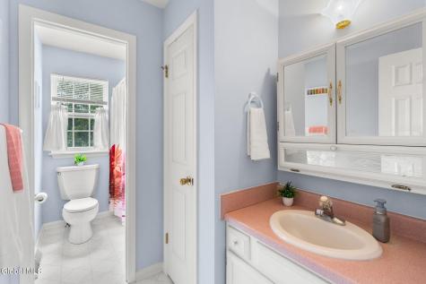 37 Wicken Square Albany NY 12205