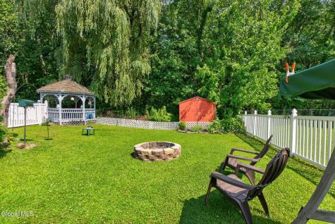 37 Wicken Square Albany NY 12205