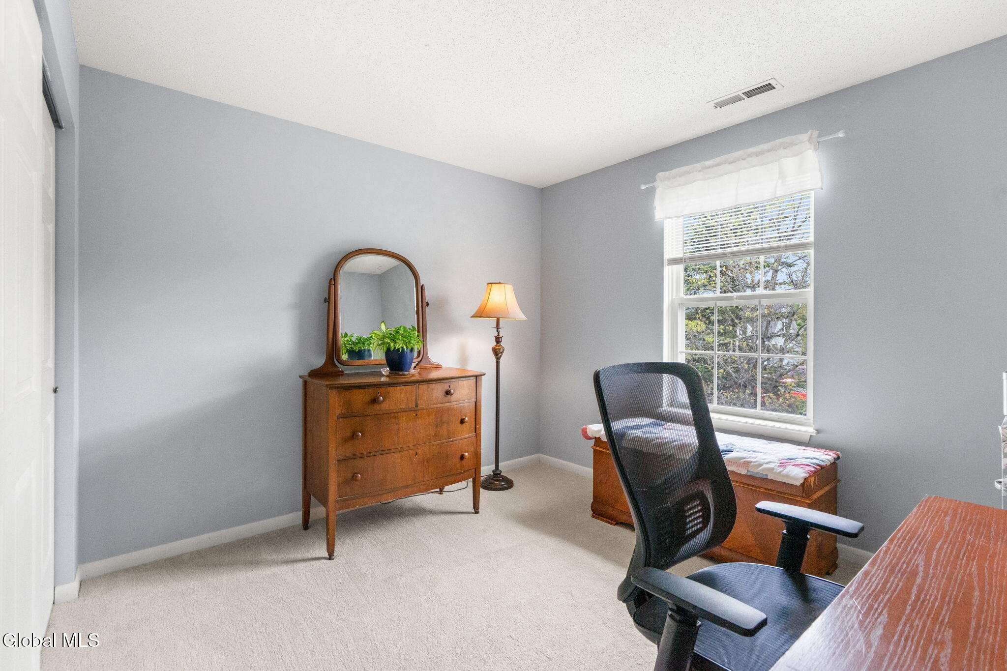37 Wicken Square Albany NY 12205