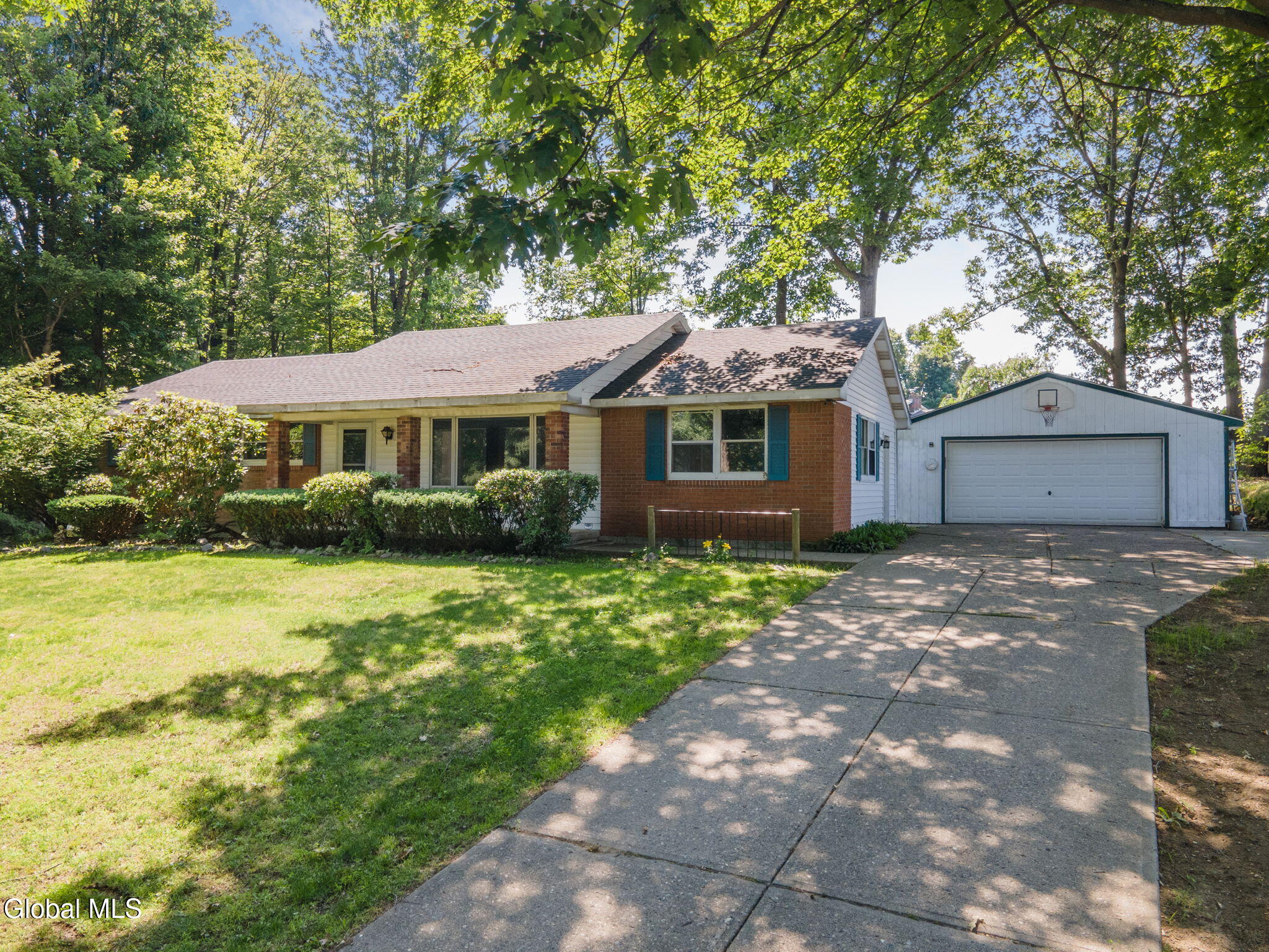11 Matthew Drive Schaghticoke NY 12154