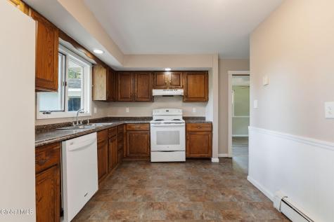 11 Matthew Drive Schaghticoke NY 12154