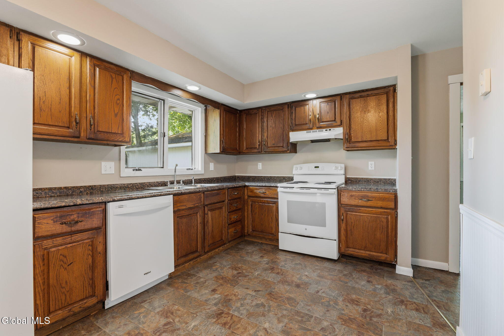 11 Matthew Drive Schaghticoke NY 12154