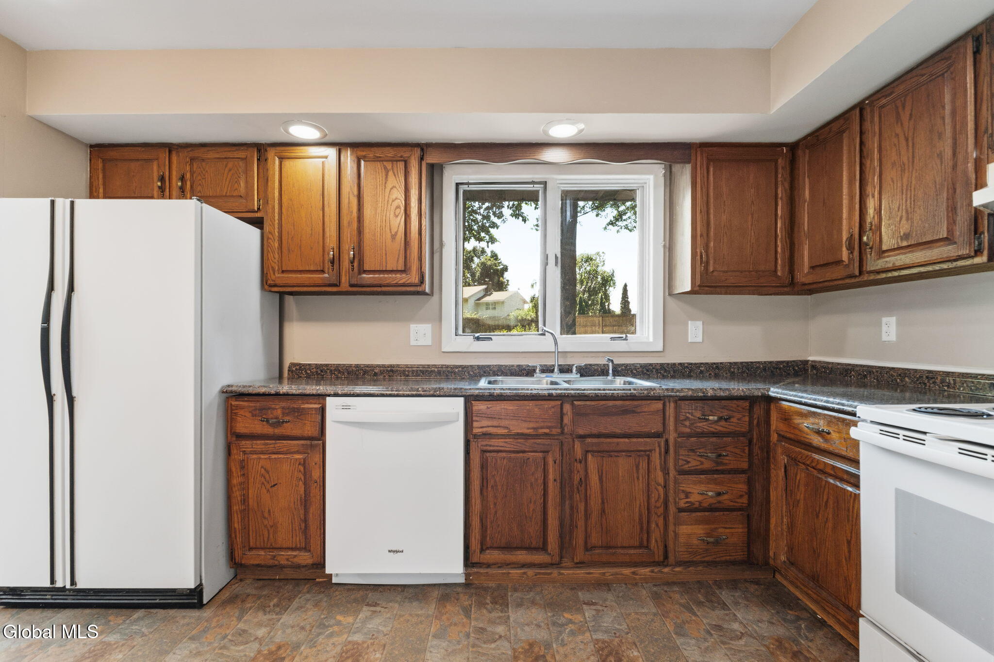 11 Matthew Drive Schaghticoke NY 12154