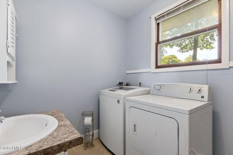 11 Matthew Drive Schaghticoke NY 12154