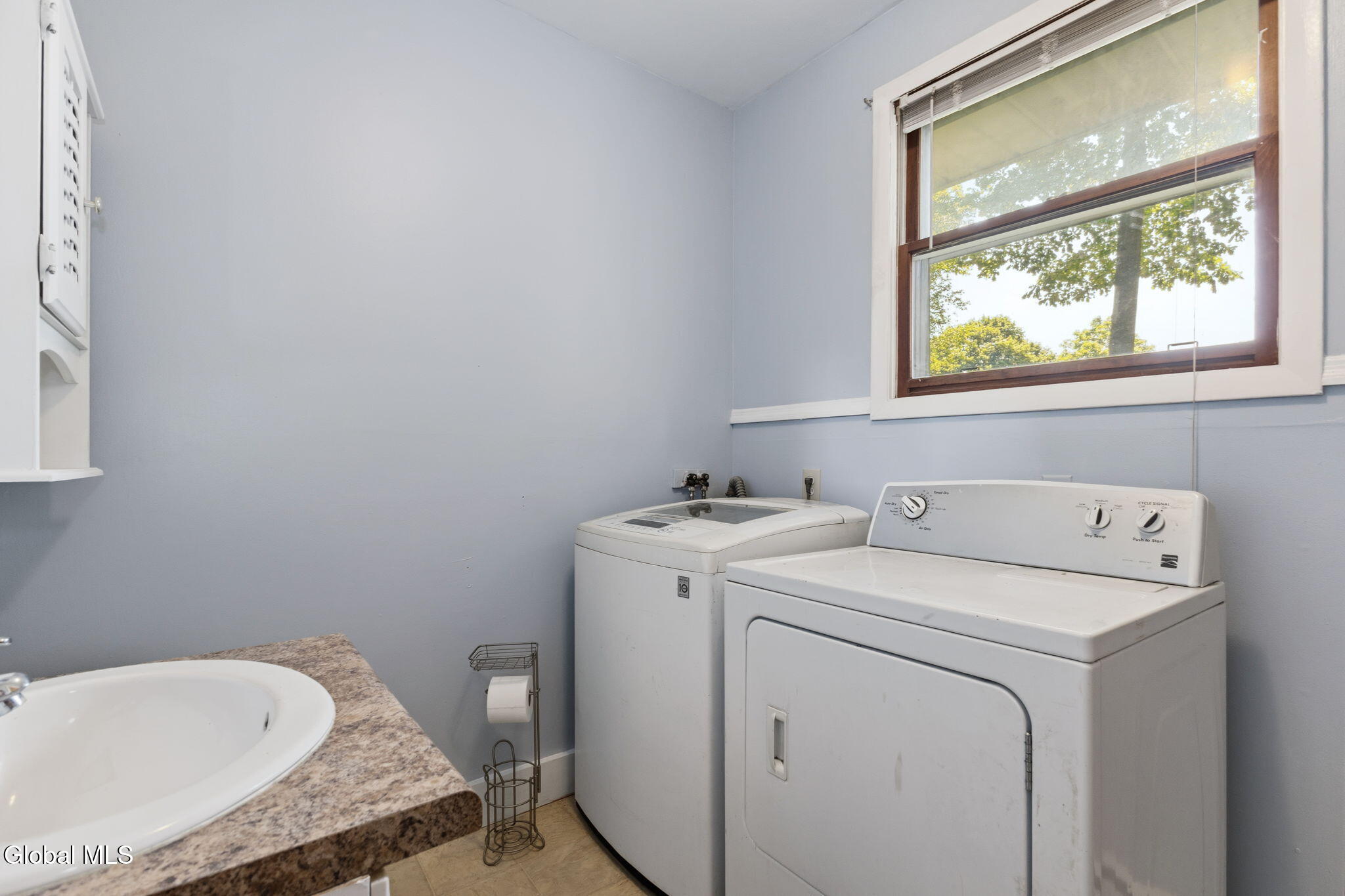 11 Matthew Drive Schaghticoke NY 12154