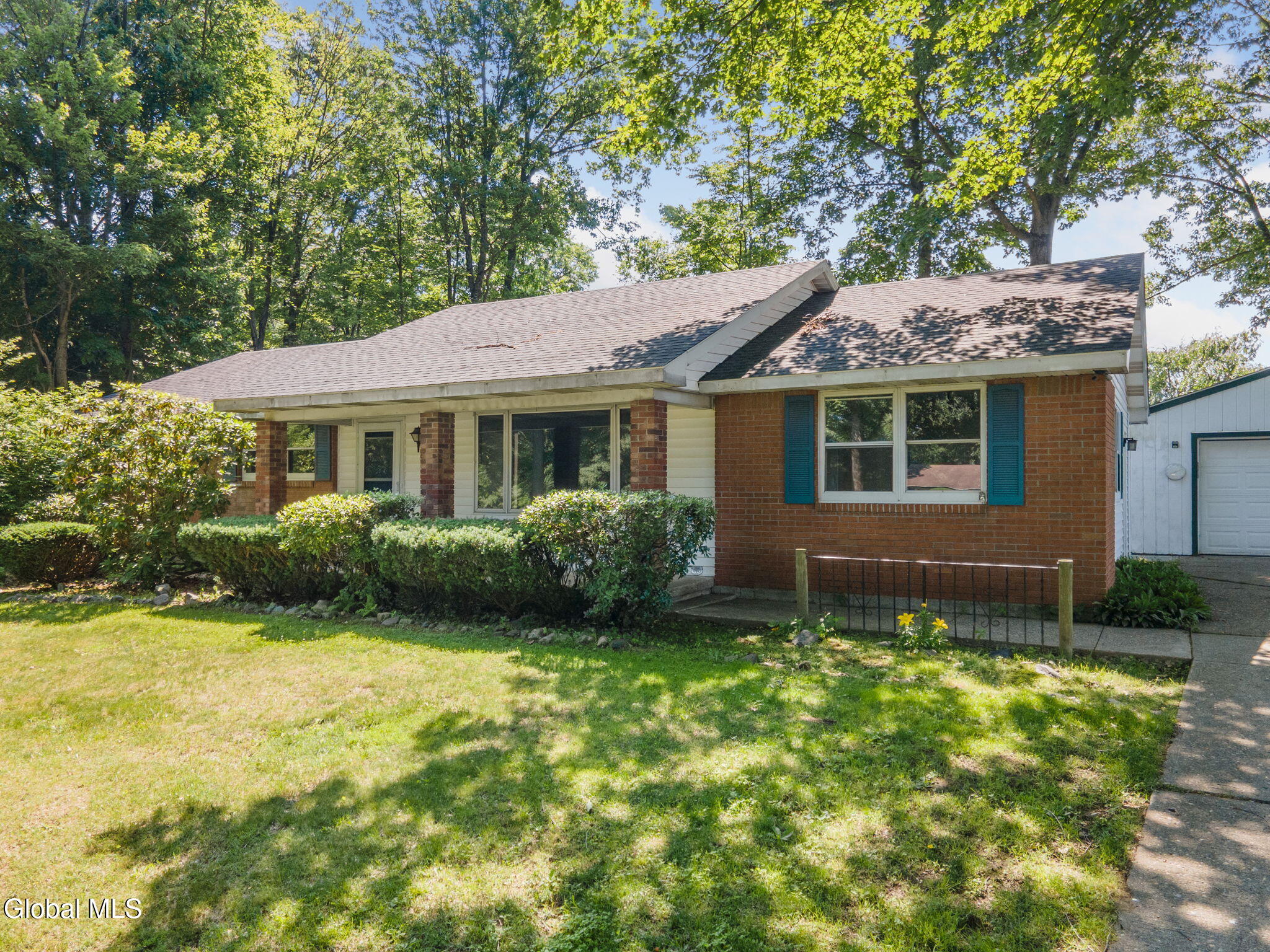 11 Matthew Drive Schaghticoke NY 12154