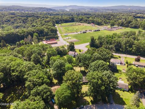 11 Matthew Drive Schaghticoke NY 12154