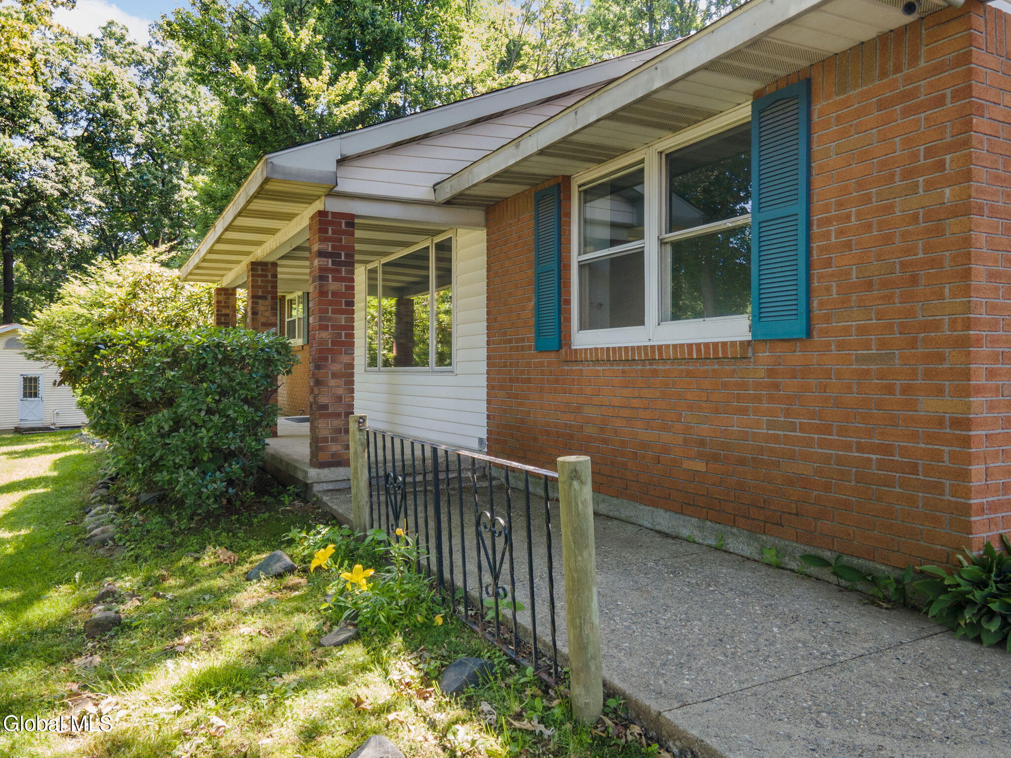 11 Matthew Drive Schaghticoke NY 12154