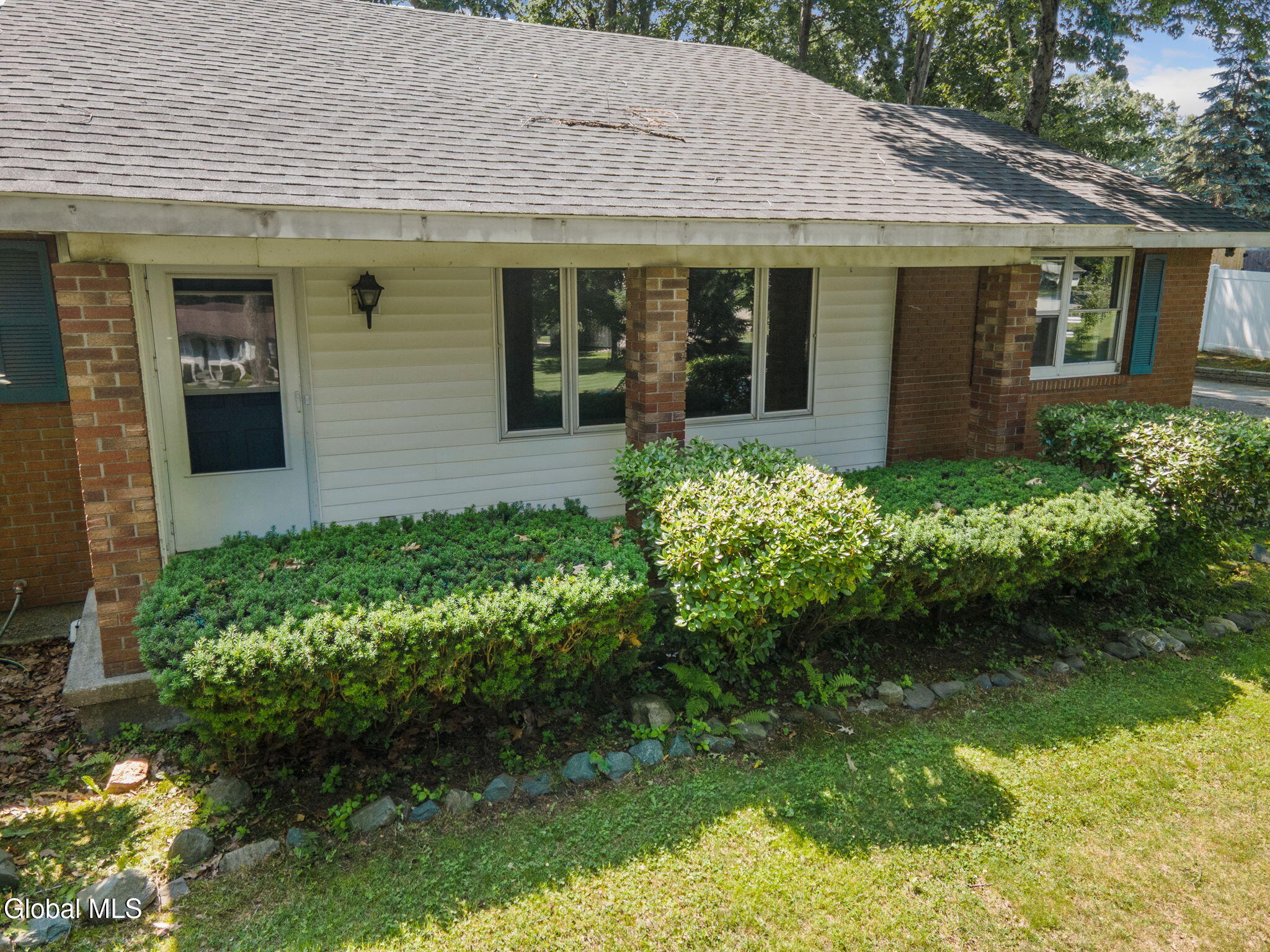 11 Matthew Drive Schaghticoke NY 12154