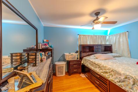 2359 Lawnwood Avenue Schenectady NY 12304
