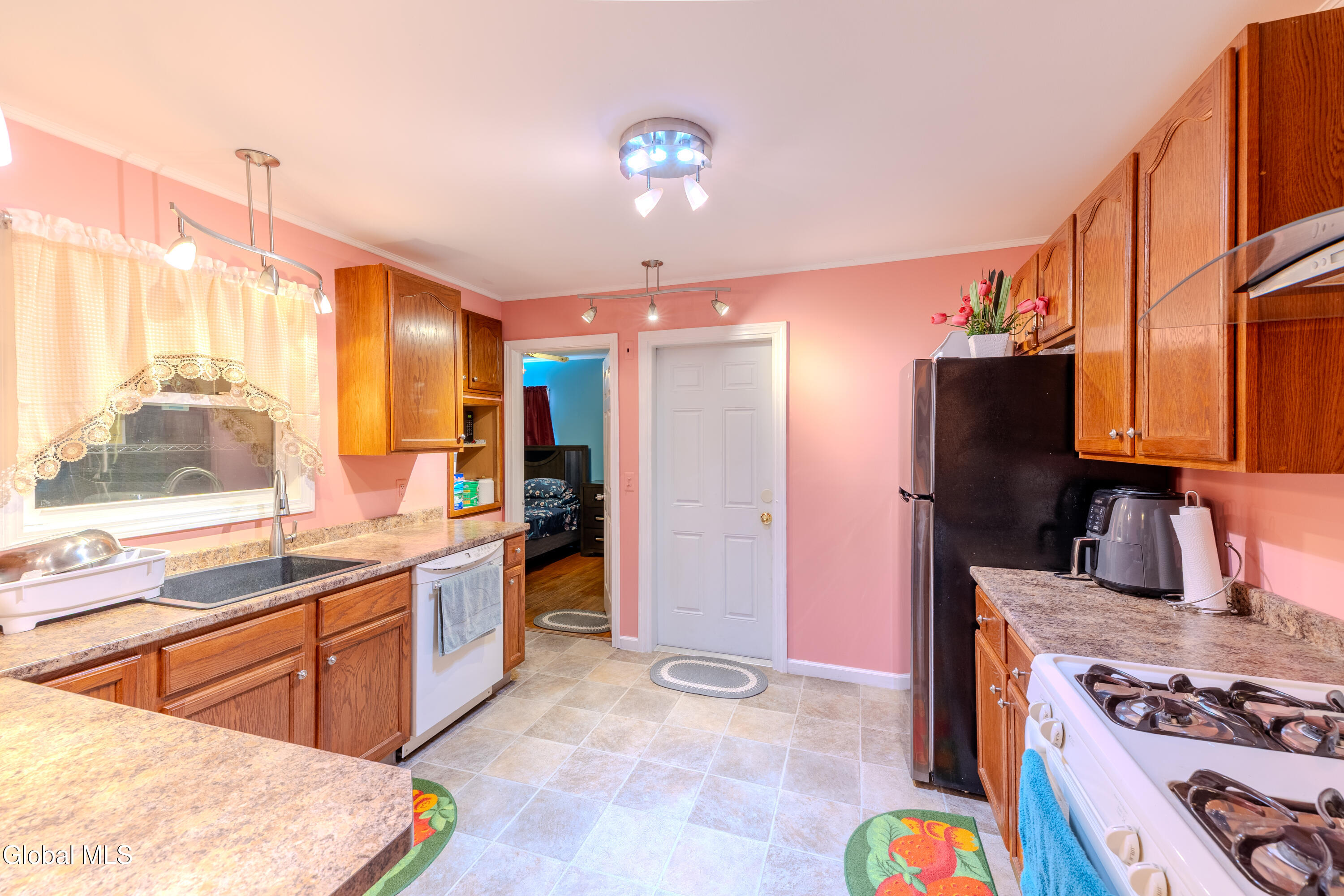 2359 Lawnwood Avenue Schenectady NY 12304