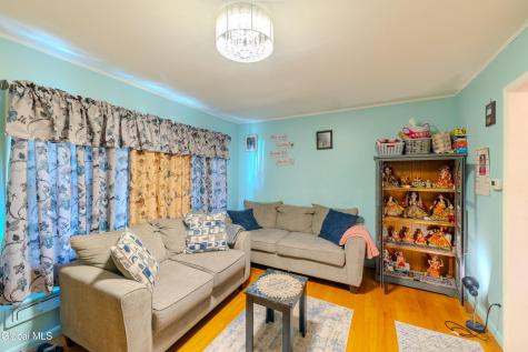 2359 Lawnwood Avenue Schenectady NY 12304