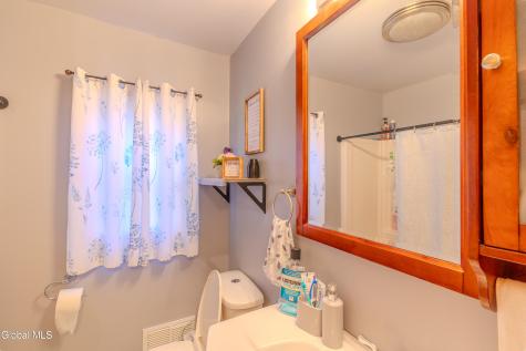 2359 Lawnwood Avenue Schenectady NY 12304