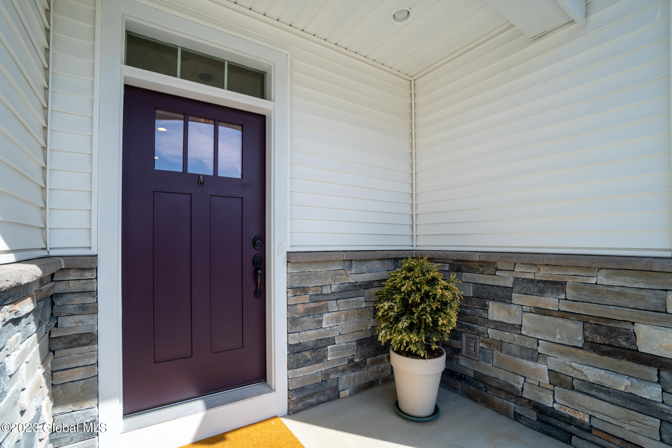 11 West Avenue Round Lake NY 12151