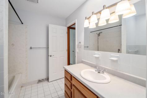 41 Westbury Court Clifton Park NY 12065