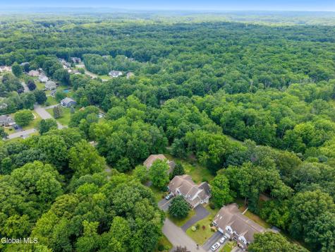 41 Westbury Court Clifton Park NY 12065
