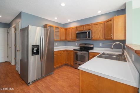41 Westbury Court Clifton Park NY 12065