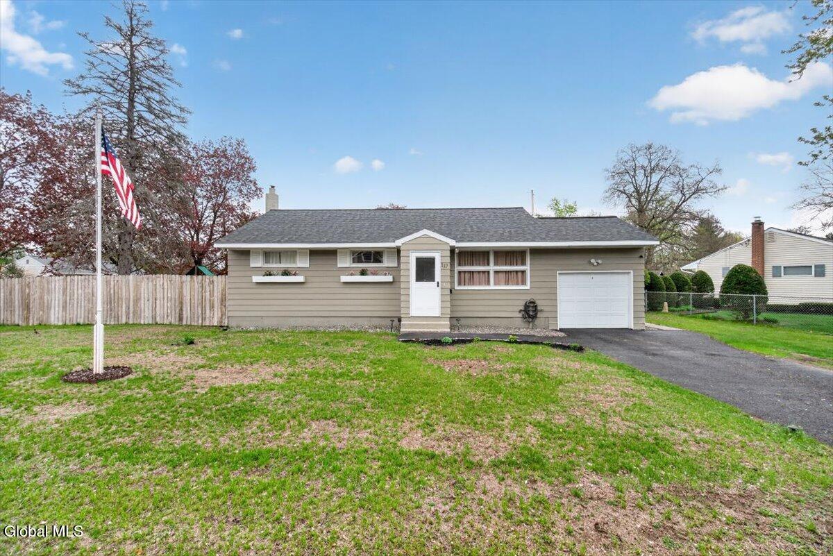 117 Locust Park Colonie NY 12205