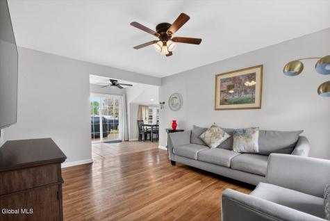 117 Locust Park Colonie NY 12205