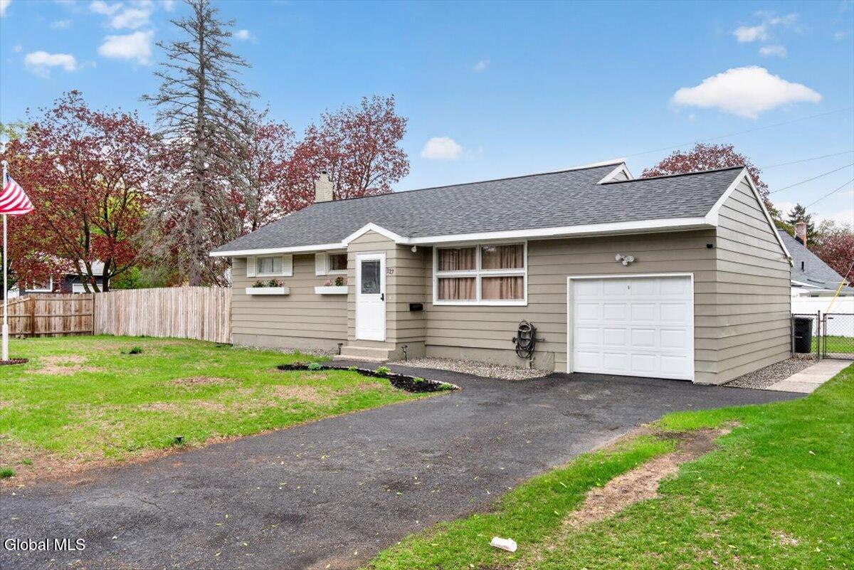 117 Locust Park Colonie NY 12205