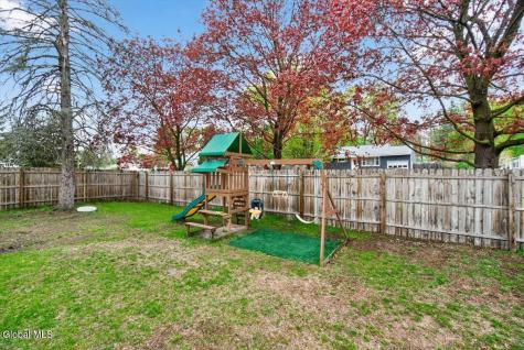 117 Locust Park Colonie NY 12205
