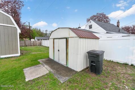 117 Locust Park Colonie NY 12205