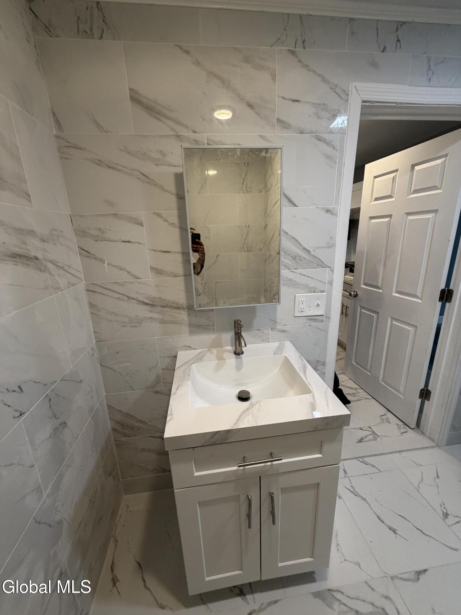 806 Arch Street Schenectady NY 12307