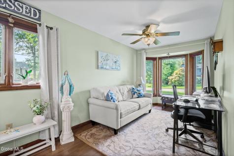 102 Stafford Lane Niskayuna NY 12309