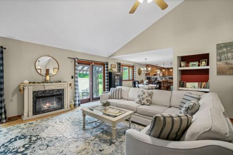 102 Stafford Lane Niskayuna NY 12309