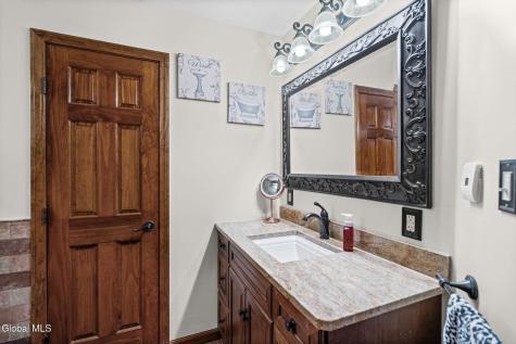 102 Stafford Lane Niskayuna NY 12309
